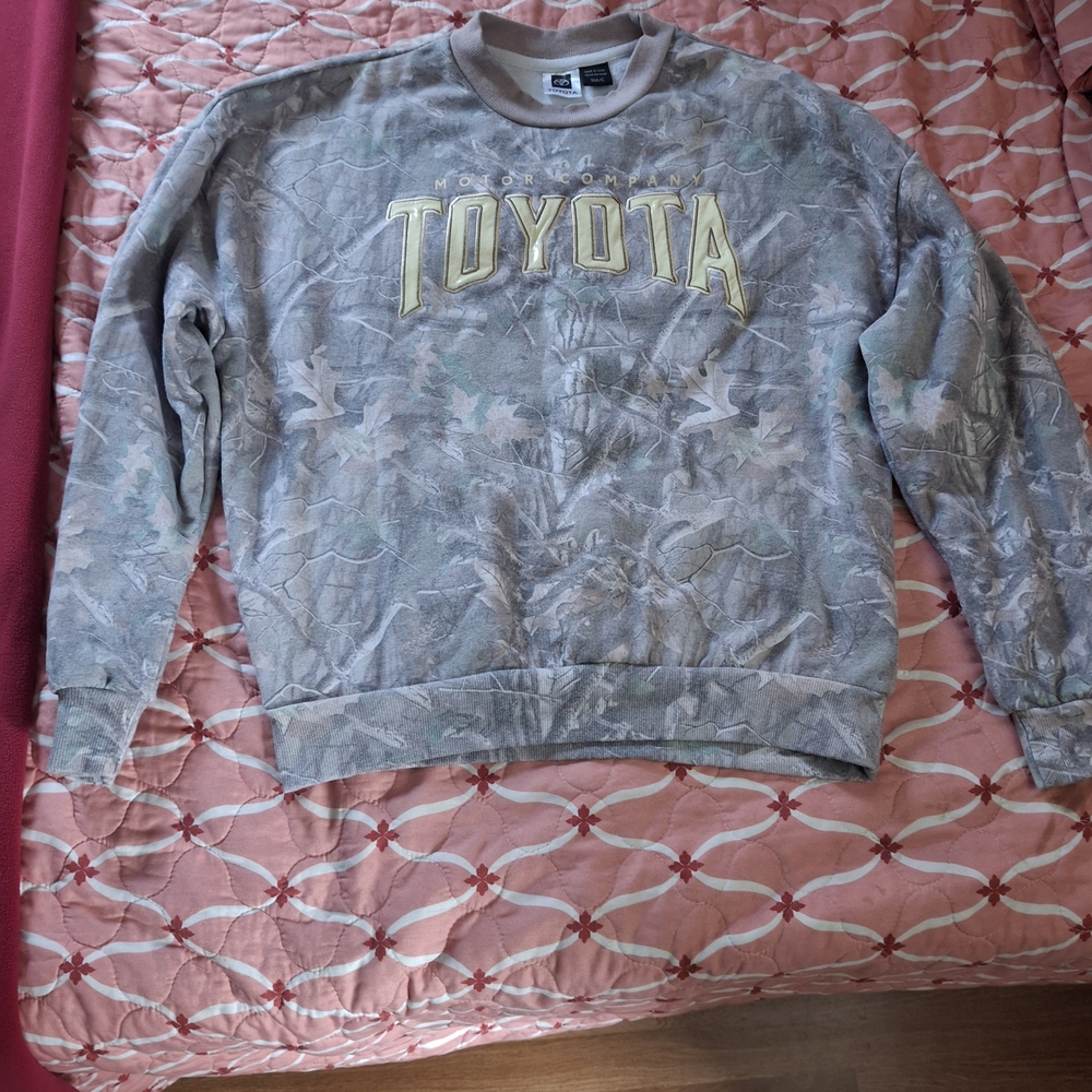 Toyota Gray Crewneck Sweater for Men